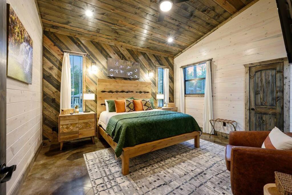 Ember Skye Cabin - 2 Bdr & Bunk Nook/2.5 Bath Броукън Боу Екстериор снимка