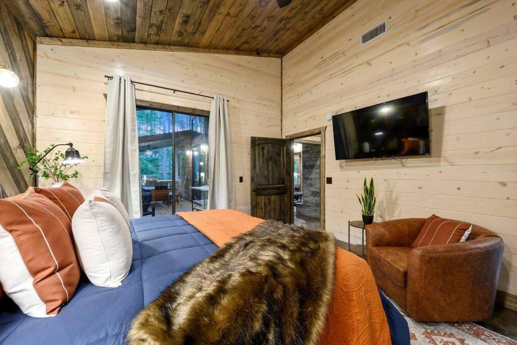Ember Skye Cabin - 2 Bdr & Bunk Nook/2.5 Bath Броукън Боу Екстериор снимка