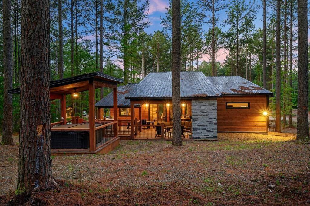 Ember Skye Cabin - 2 Bdr & Bunk Nook/2.5 Bath Броукън Боу Екстериор снимка